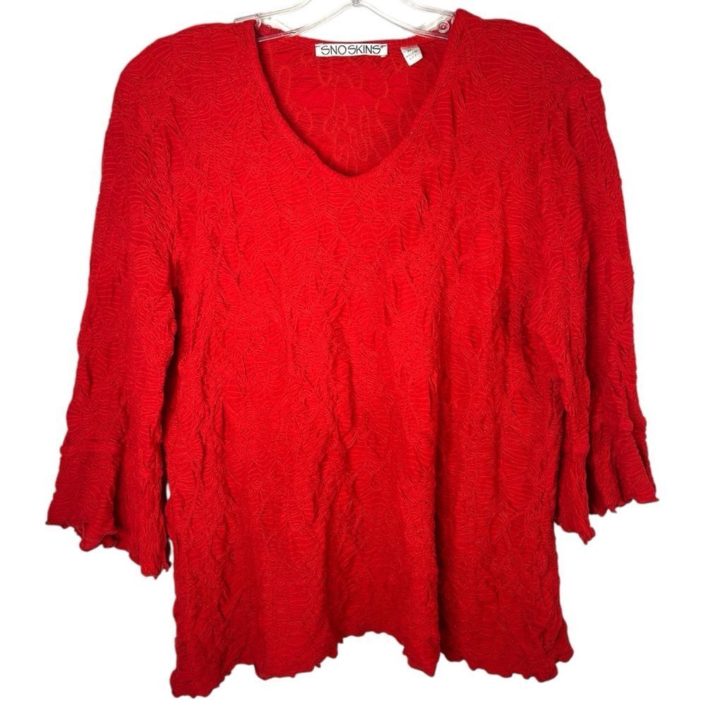 Sno skins womans XL red top neck stretch casual everyday valentines neck basic